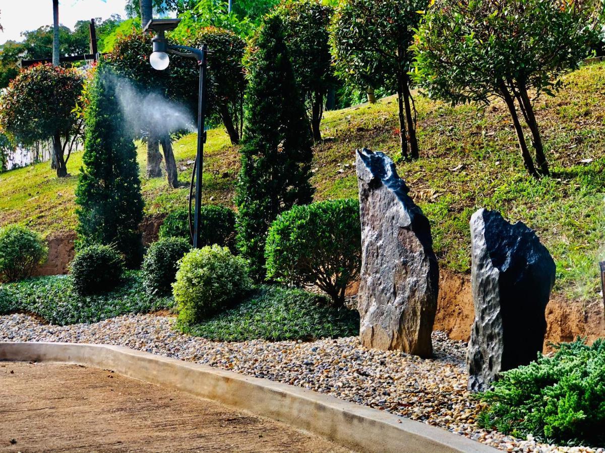 Chiangkhong Teak Garden Riverfront Onsen Hotel- Sha Extra Plus Chiang Khong Exteriér fotografie